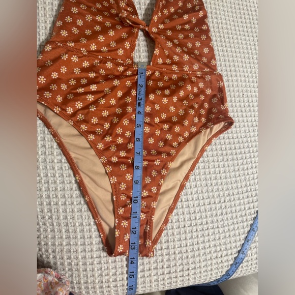 Victoria’s Secret Floral Orange Swimsuit - Picture 7 of 8